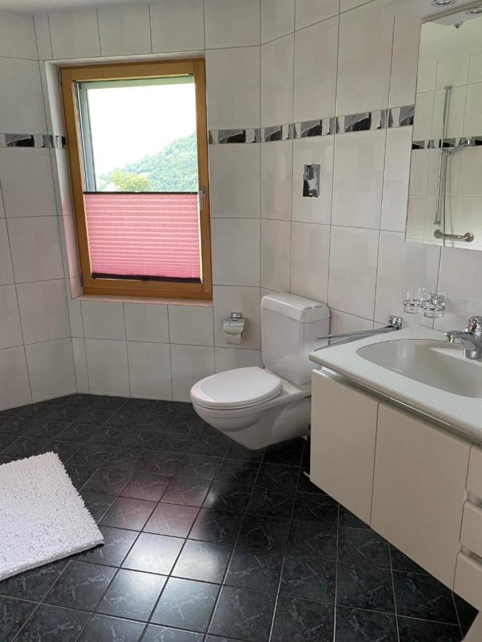 Ferienwohnung Fuer 5 Personen In Cumpadials, Inmitten Der Surselva Sumvitg Esterno foto